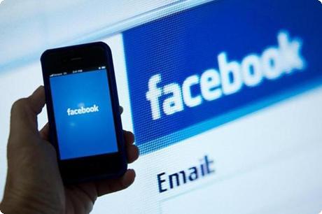 Smartphone Facebook