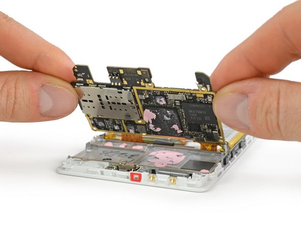 Huawei P9 interior com massa térmica