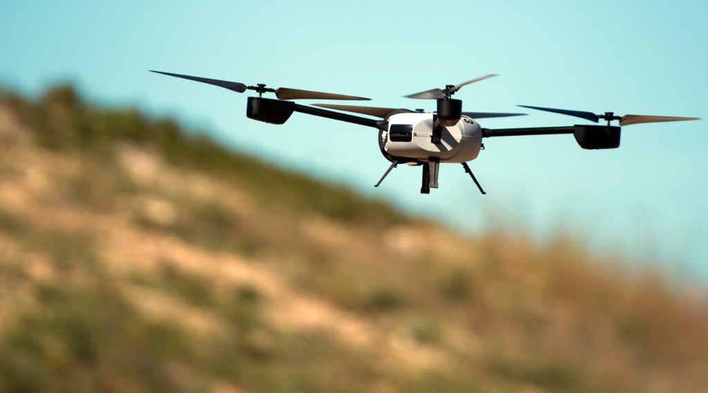 Drones a voarem