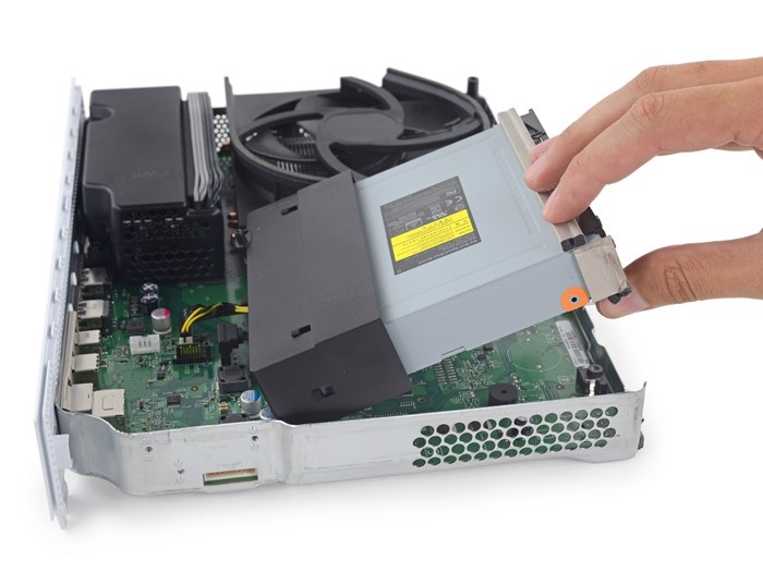 Xbox One S desmontada