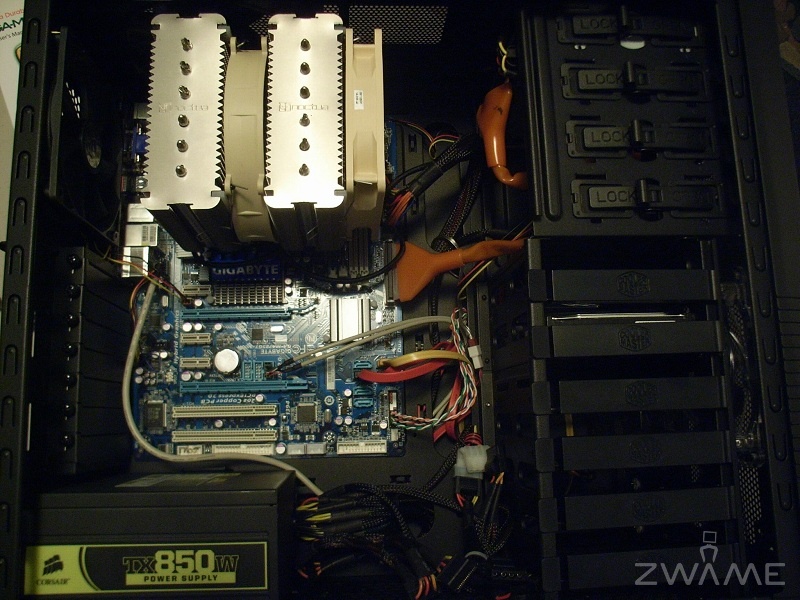 [Analise] Coolermaster CM 690 II Advanced Cm690_red_12