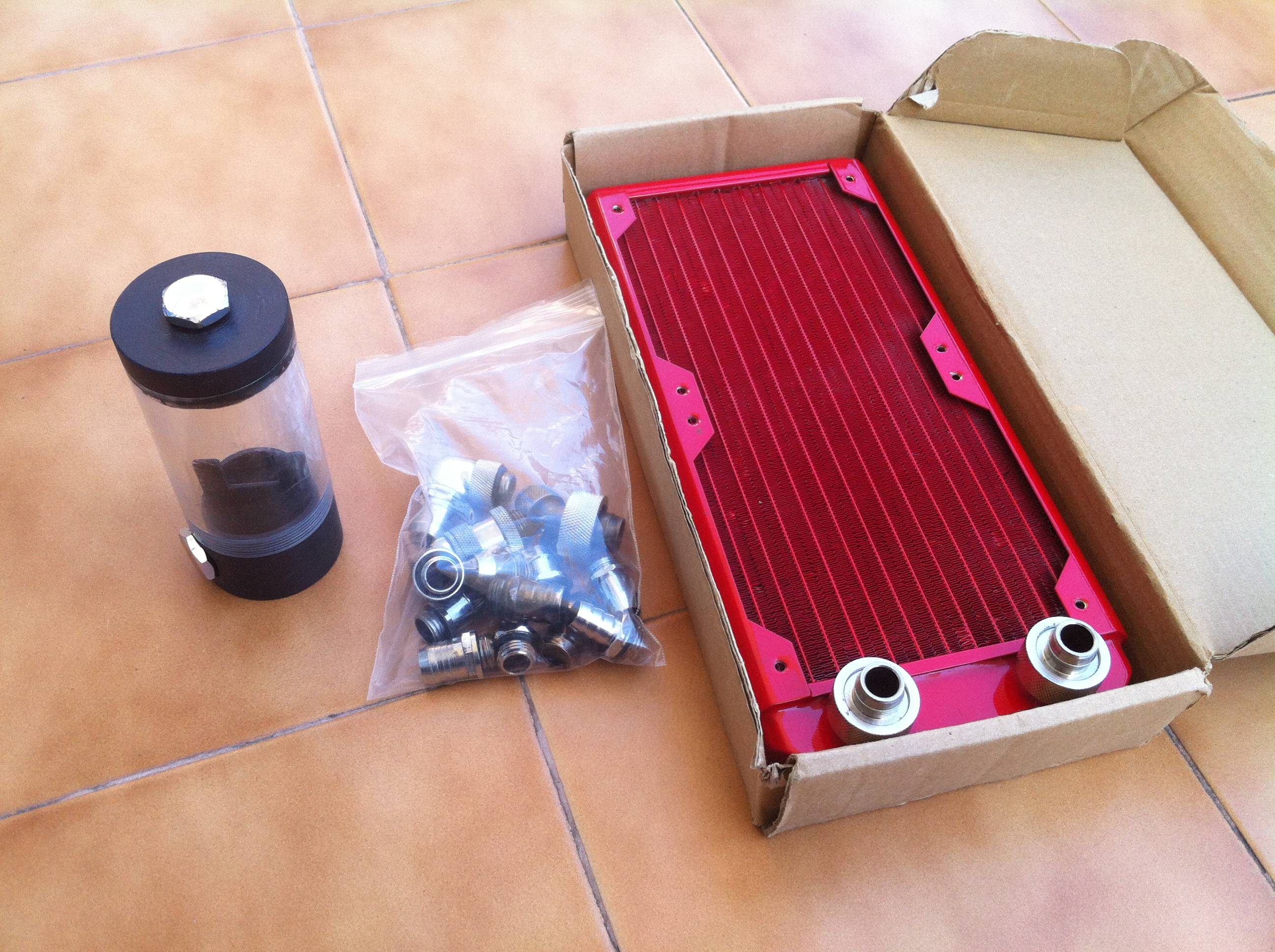 [VENDO] Radiador vermelho 240mm 36dIqiY